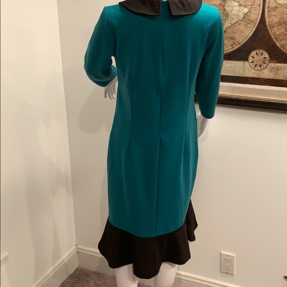 GUANGZHOU DRESS GREEN & BLACK ANGLED BUTTON L - Picture 2 of 7